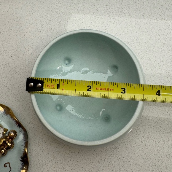 Vintage Vanity Set Vases Light Aqua Gold Tone Grapes Leaves MCM 1940s 1950s - Picture 16 of 16